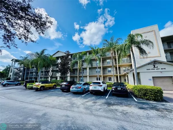 Pembroke Pines, FL 33027,550 SW 137 AV  #405L