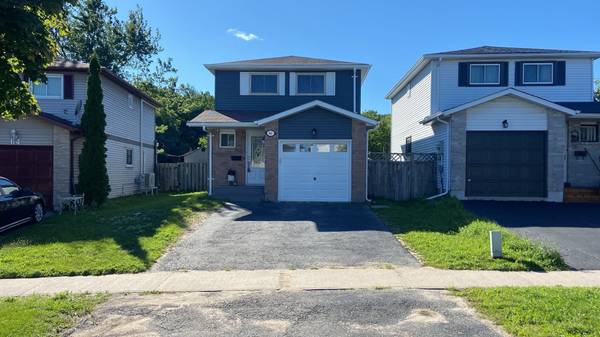 66 Shakespeare CRES, Barrie, ON L4N 6B8