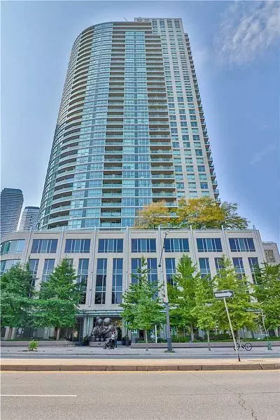 Toronto C01, ON M5E 1Z8,18 Yonge ST #3205