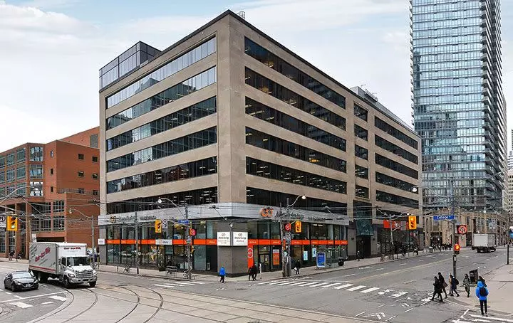 Toronto C01, ON M5S 3A9,800 Bay ST #6/7/8FL