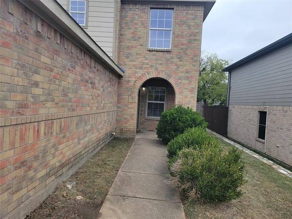 1108 Tomahawk Drive, Dallas, TX 75253