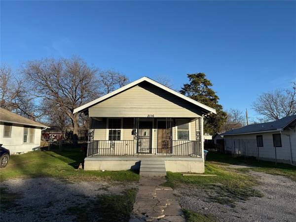 2116 Columbus Avenue, Fort Worth, TX 76164