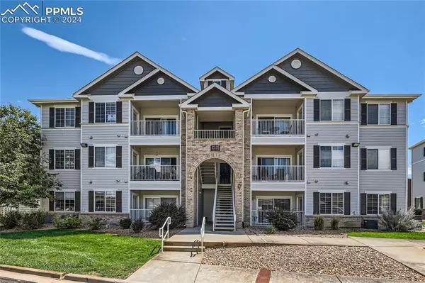 15700 E Jamison DR #4-102, Englewood, CO 80112