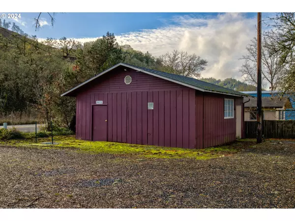 Roseburg, OR 97470,4416 DOUGLAS AVE