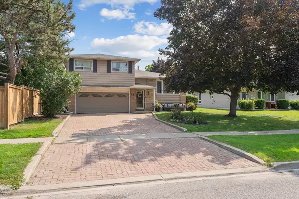 35 Bartley Bull Pkwy, Brampton, ON L6W 2J3