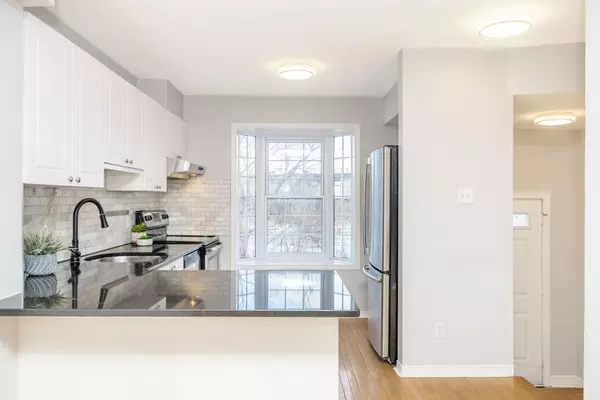 West Centre Town, ON K1Y 4W6,22 Hintonburg PL