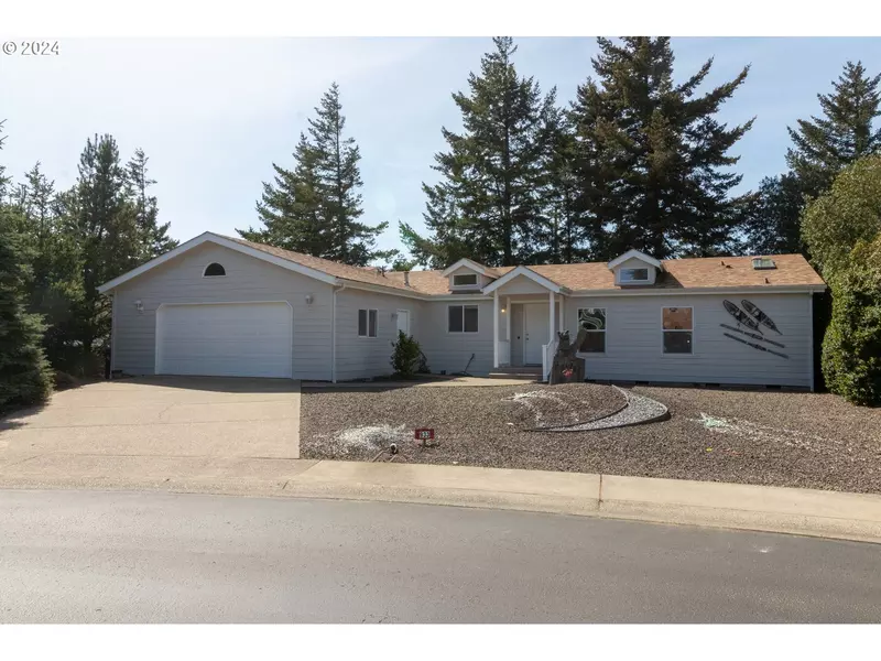 933 30TH WAY, Florence, OR 97439