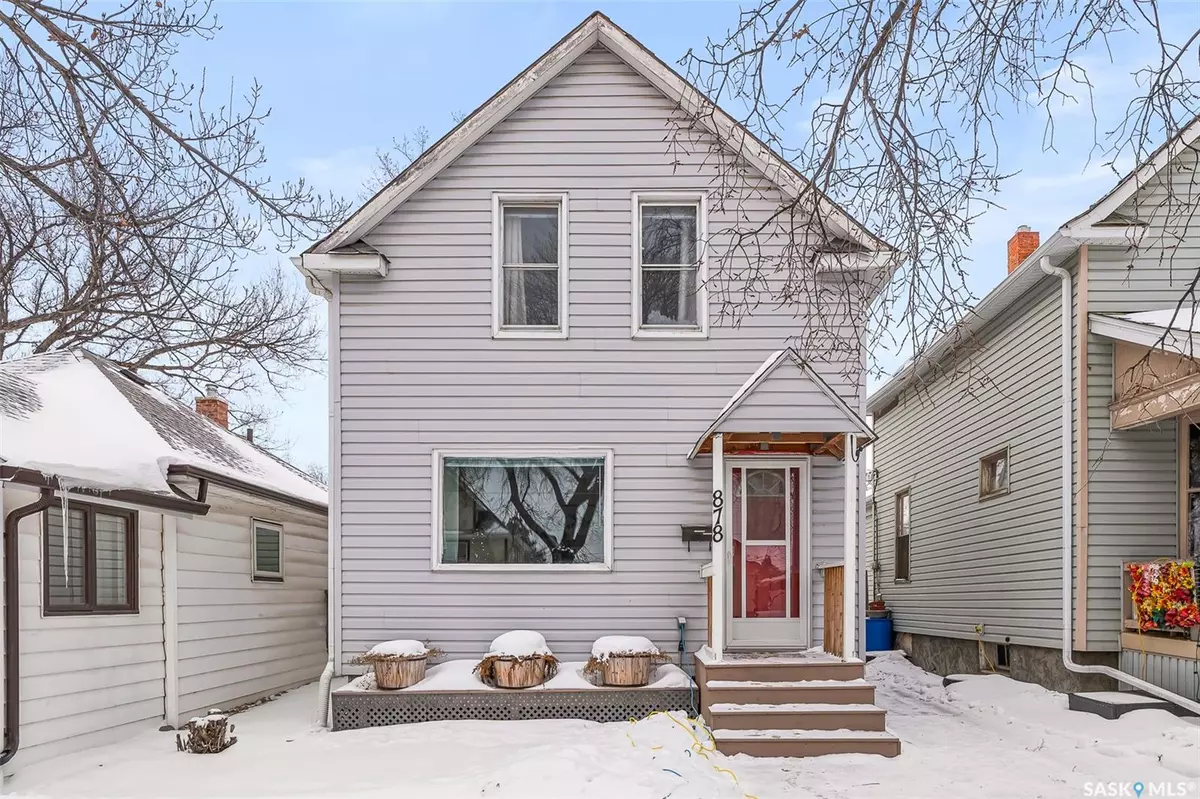 Moose Jaw, SK S6H 3Y3,878 5th AVENUE NW