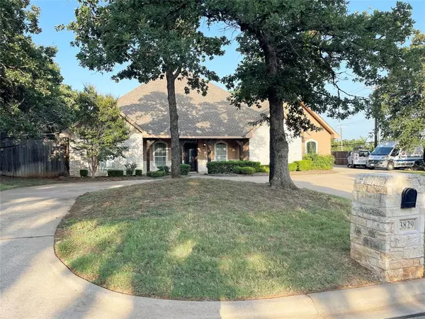 Denton, TX 76205,3829 La Mancha Lane