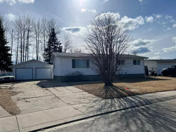 705 8 ST, Fox Creek, AB T0H 1P0