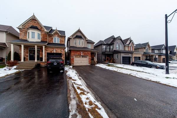 23 Darryl Caswell WAY, Clarington, ON L1C 0H9