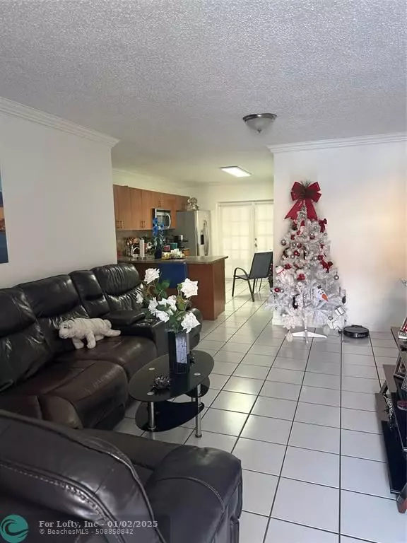 Hialeah, FL 33018,7674 W 34th Ln