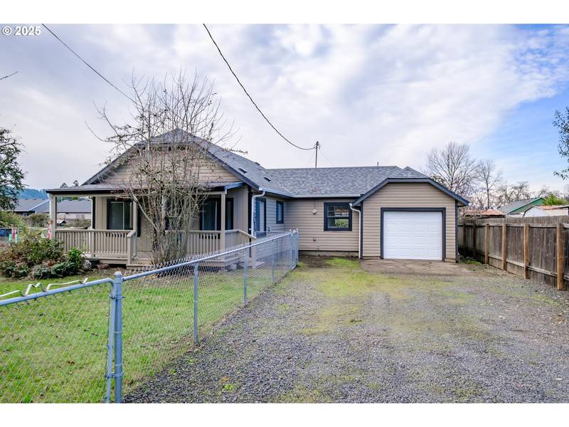 1230 47TH AVE, Sweet Home, OR 97386