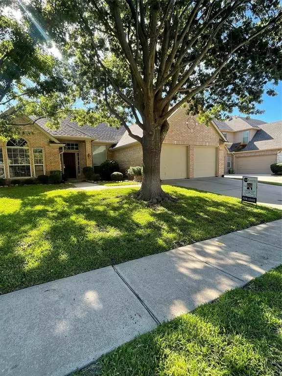 Mckinney, TX 75072,1004 Royal Oaks Drive