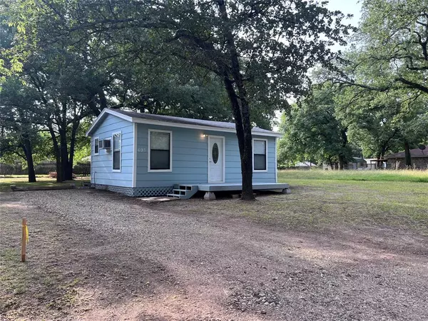 East Tawakoni, TX 75472,693 Oak Leaf Trail