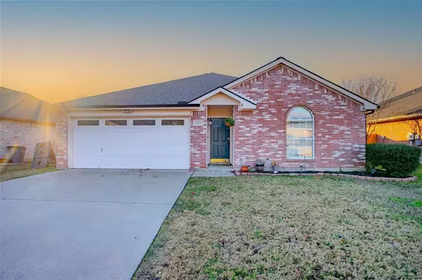 1413 Gray Dawn Drive, Midlothian, TX 76065