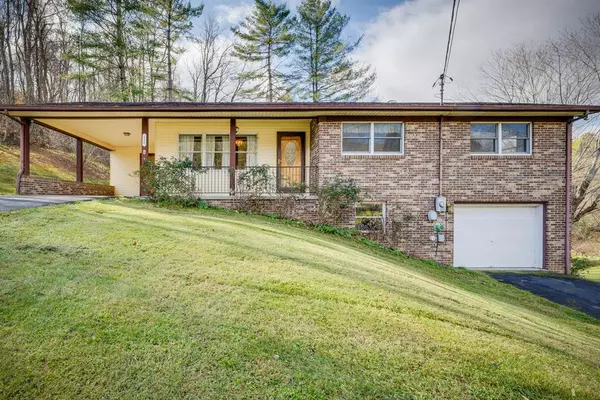 338 Green Acres Road, Honaker, VA 24260