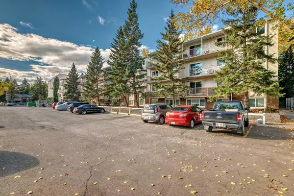 Calgary, AB T3C 0M6,3420 50 ST Northwest #107