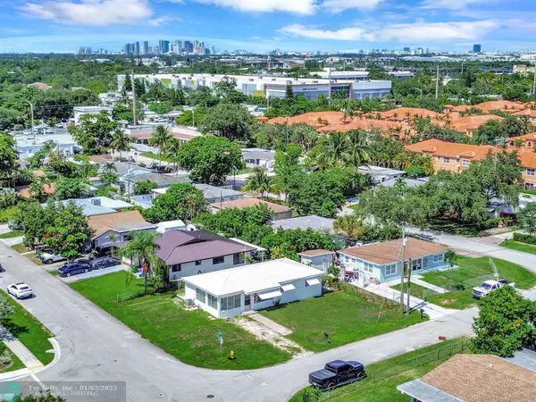 Dania Beach, FL 33312,2421 SW 49 CT