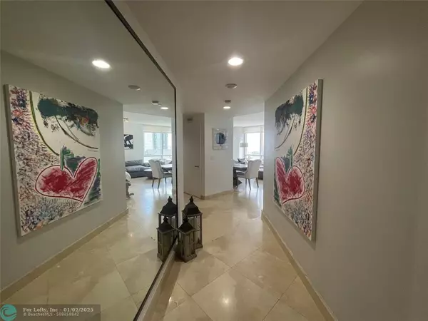 Miami, FL 33131,1060 BRICKELL AVE  #2501