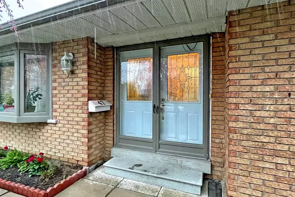 Newmarket, ON L3Y 5S6,47 Howlett AVE