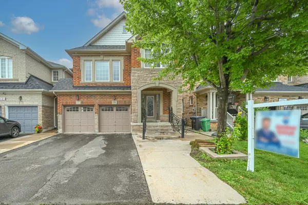 119 Crown Victoria DR, Brampton, ON L7A 3X9