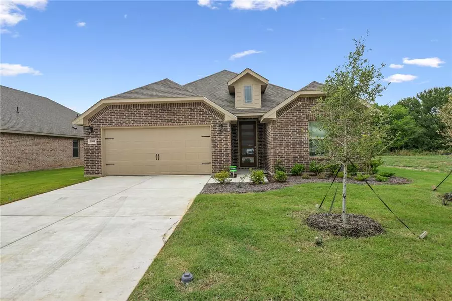 1008 Verde Creek Court, Crowley, TX 76036