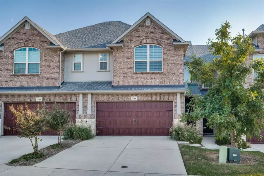 2744 Splendor Drive, Little Elm, TX 75068