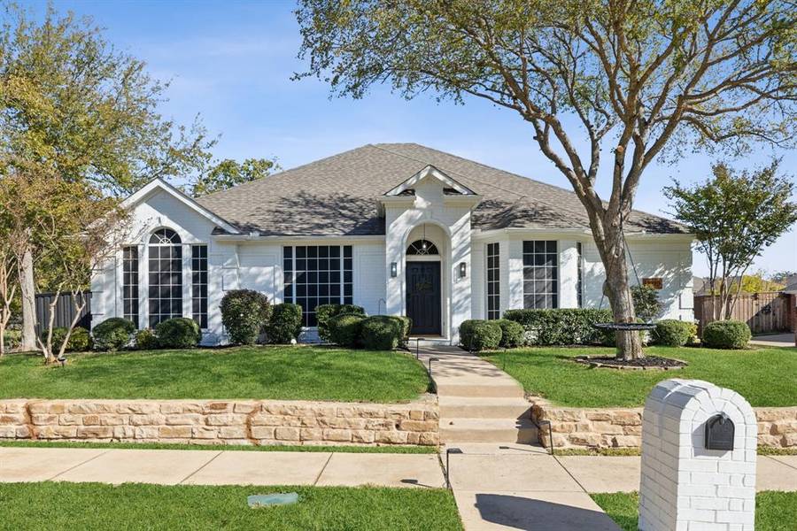 7710 Bluewood Drive, Rowlett, TX 75089