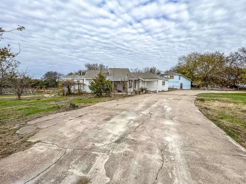 10074 County Road 1110, Princeton, TX 75407