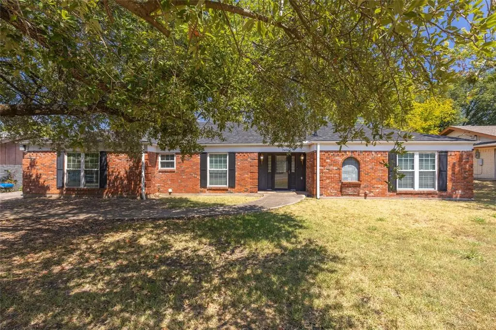 Greenville, TX 75402,2304 Royal Lane