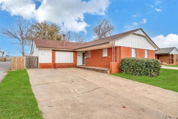 521 W Oklahoma Avenue, Weatherford, OK 73096