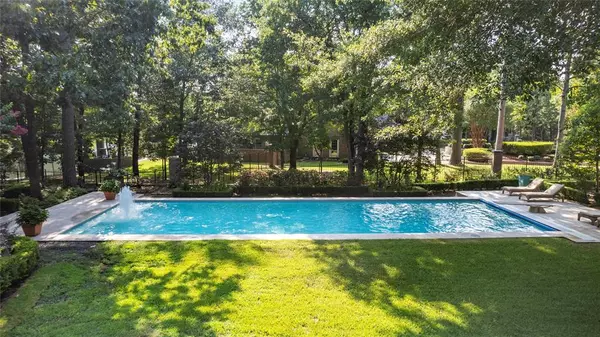 Tyler, TX 75703,1950 Stonegate Circle