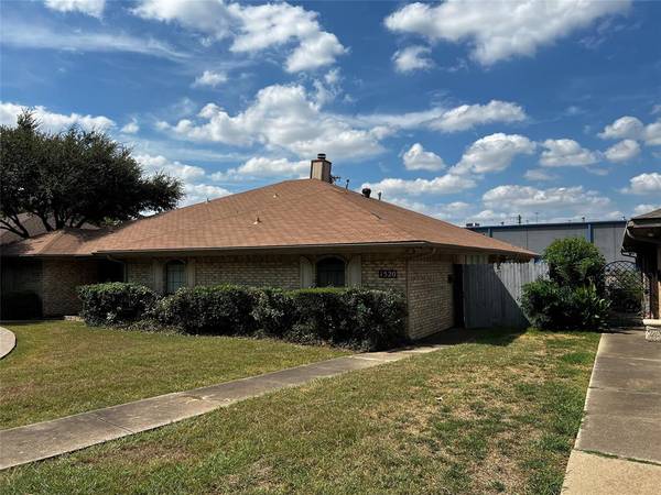 1520 Parkside Drive,  Carrollton,  TX 75006