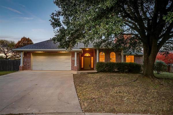 Burleson, TX 76028,490 Wood Duck Court