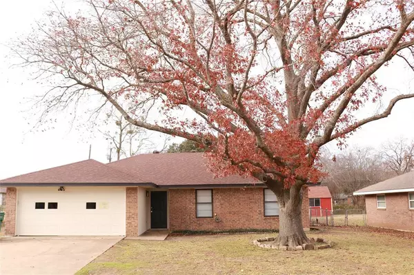 812 Marigold Drive, Cedar Hill, TX 75104