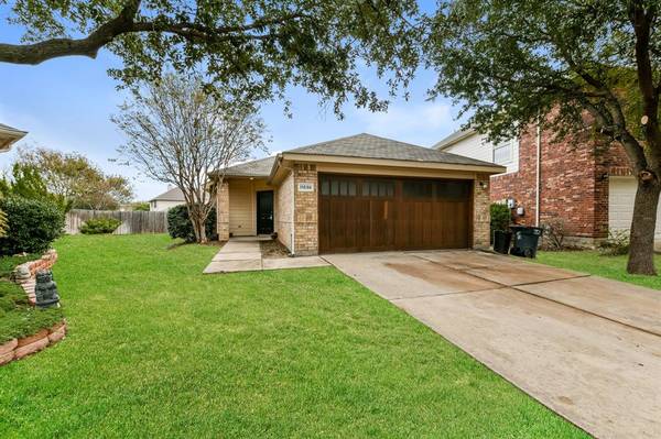 11536 GLORIOSA Drive, Fort Worth, TX 76244