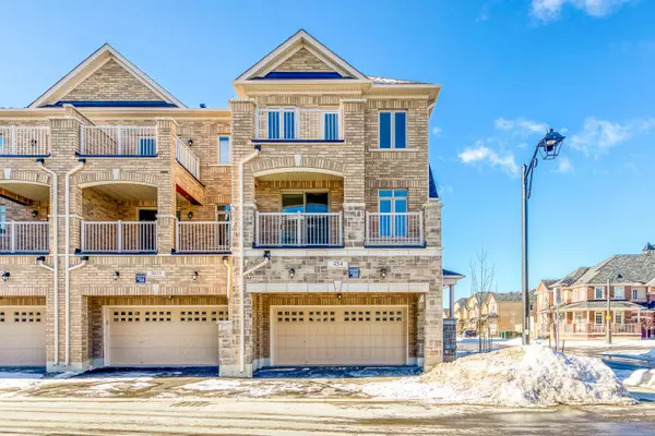 Oakville, ON L6H 3P5,454 Silver Maple BLVD