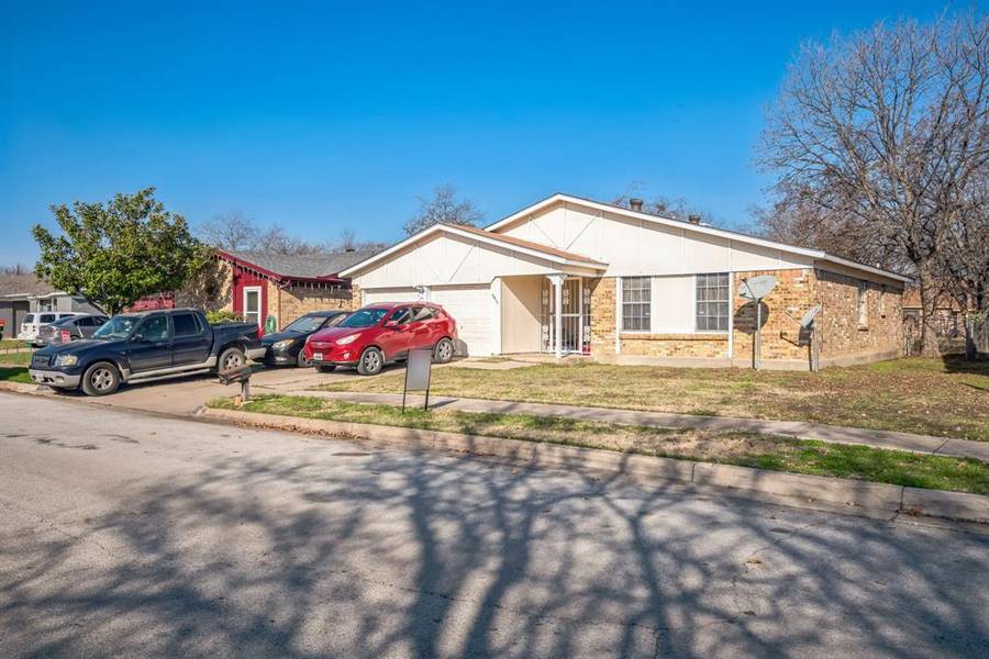 5617 Norris Street, Fort Worth, TX 76119