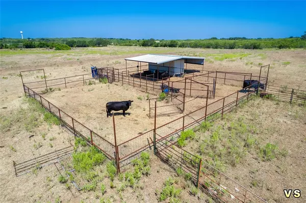 Blanket, TX 76432,8288 County Road 329