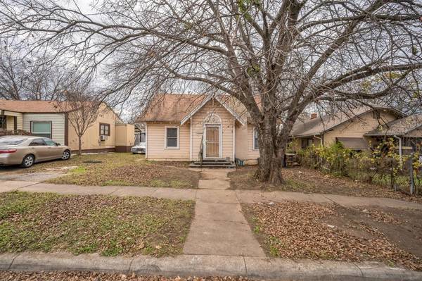 3720 Avenue M, Fort Worth, TX 76105