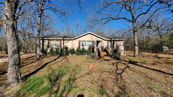 2074 Vz County Road 2403, Canton, TX 75103