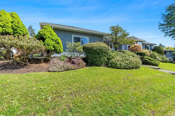 Saanich, BC V8N 4T3,4399 Torrington Pl