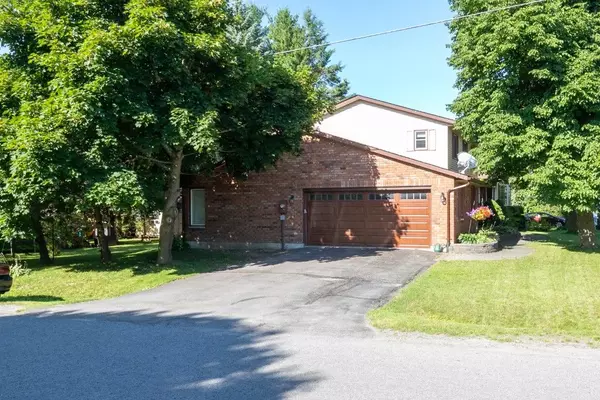 Brighton, ON K0K 1H0,6 Iroquois AVE