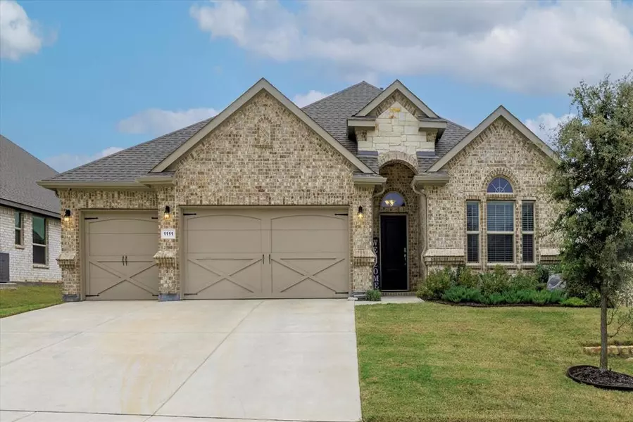 1111 Hikey Lane, Mansfield, TX 76063