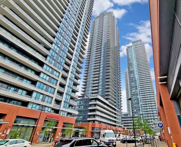 2220 Lake Shore BLVD W #804, Toronto W06, ON M8V 1A4