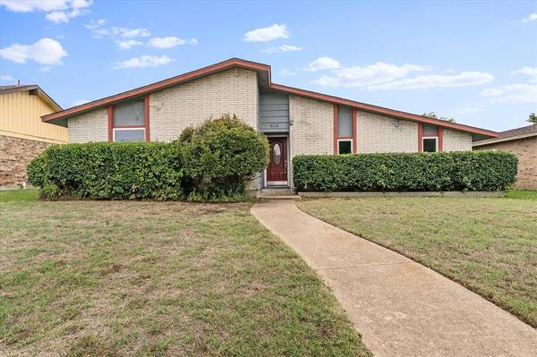 3041 High Plateau Drive,  Garland,  TX 75044