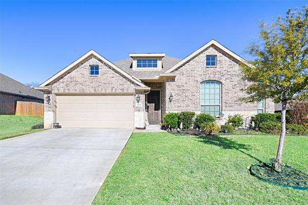 721 Candace Drive, Desoto, TX 75115