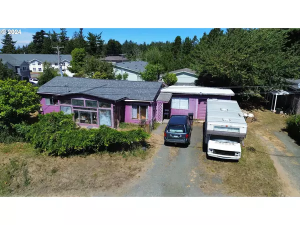 1616 Lund AVE, Coos Bay, OR 97420