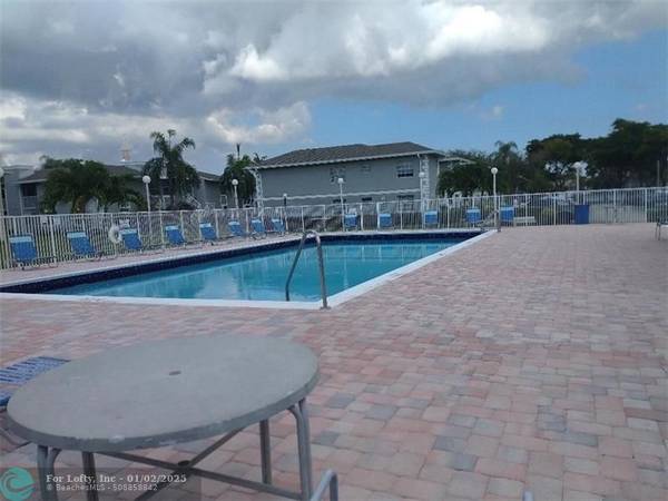 Miami, FL 33179,482 NE 210th Circle Ter  #103